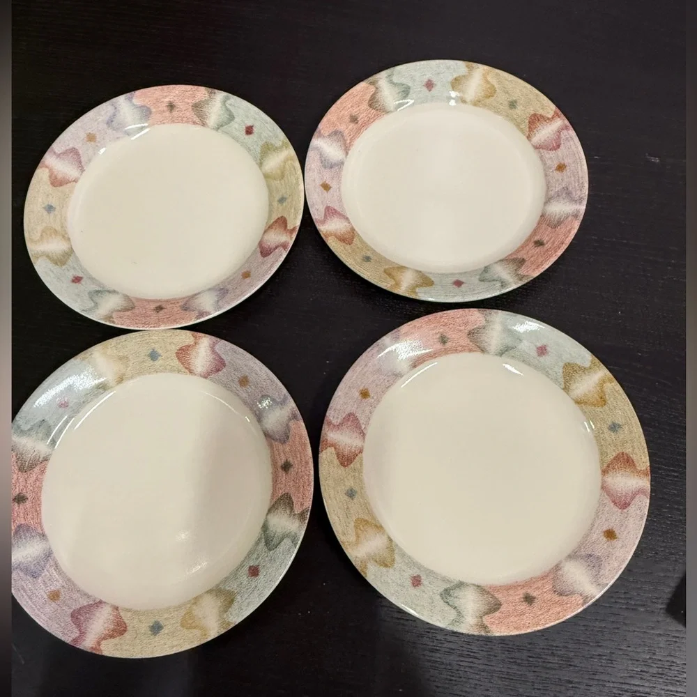 1980’a Corelle Mirage Cream Dinnerware Elegant Design set of 4 Plates 7.25